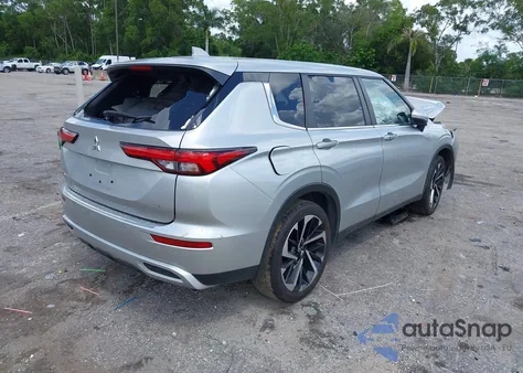 2024 Mitsubishi Outlander Se 2.5 2Wd z USA, uszkodzony, nr VIN JA4J3VA85RZ040557